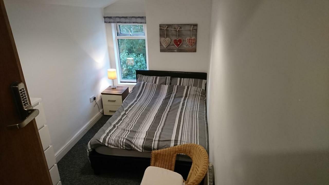 Johnson Road Near Erdington Station Apartment Birmingham Bagian luar foto